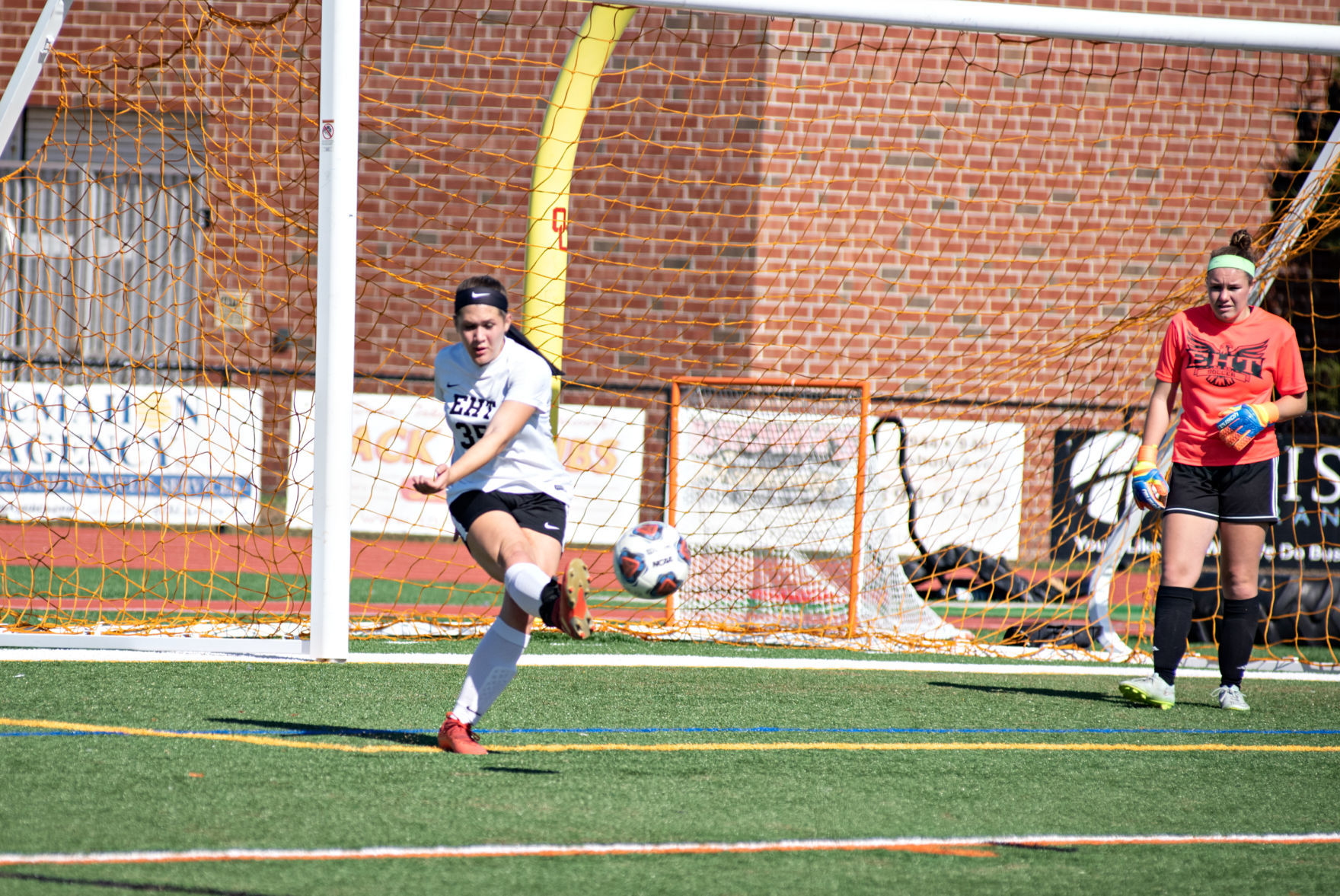 101319_spt_calgirlssoccer